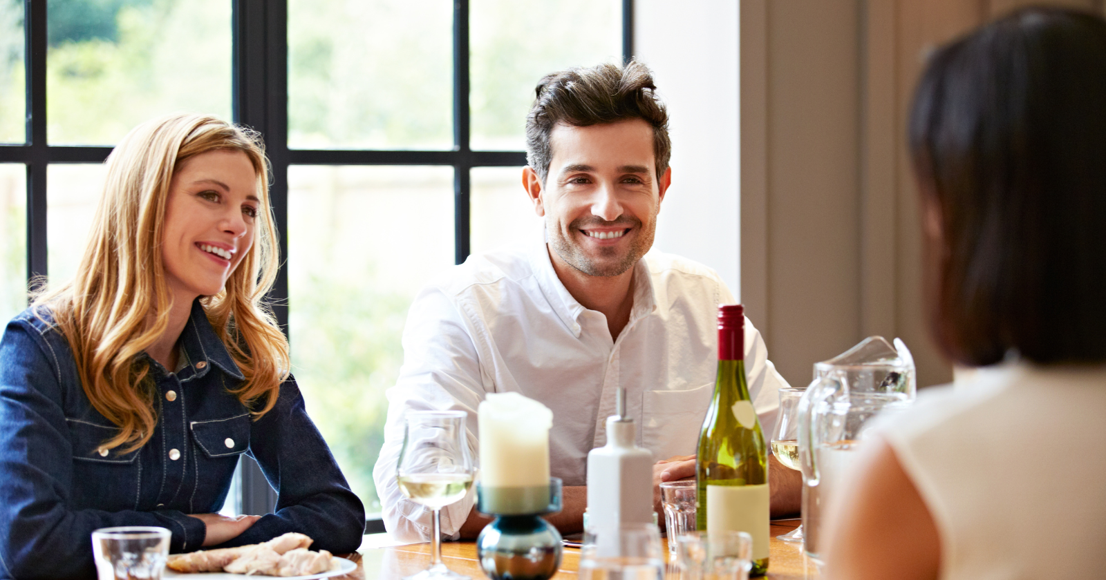 The art of smart communication: 7 phrases that instantly make people relax around you