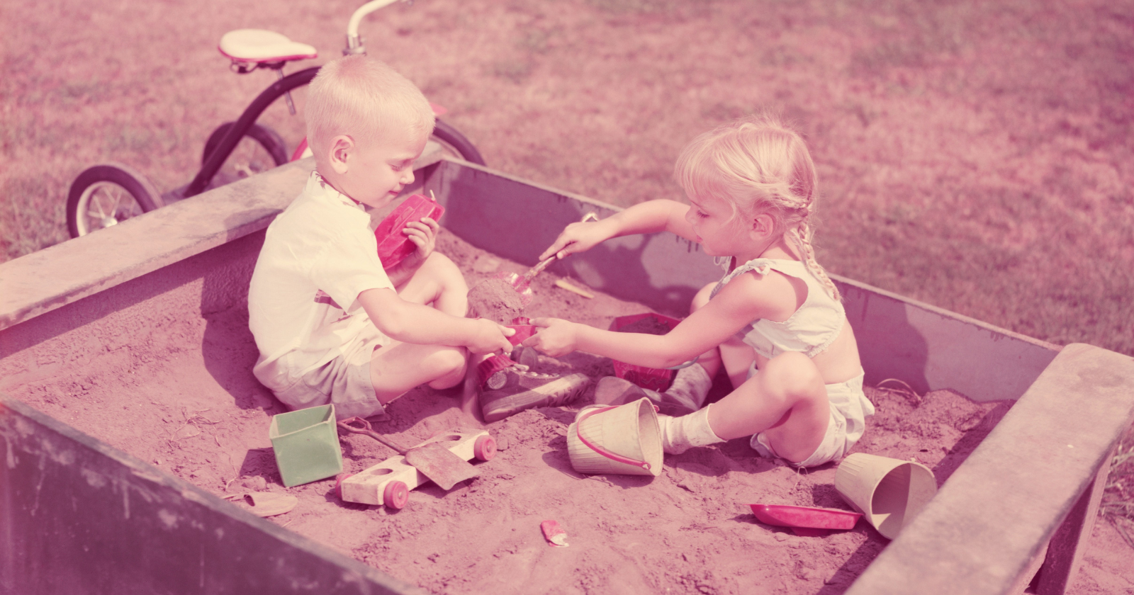 9 games boomer kids played until the streetlights came on that today’s children have never heard of