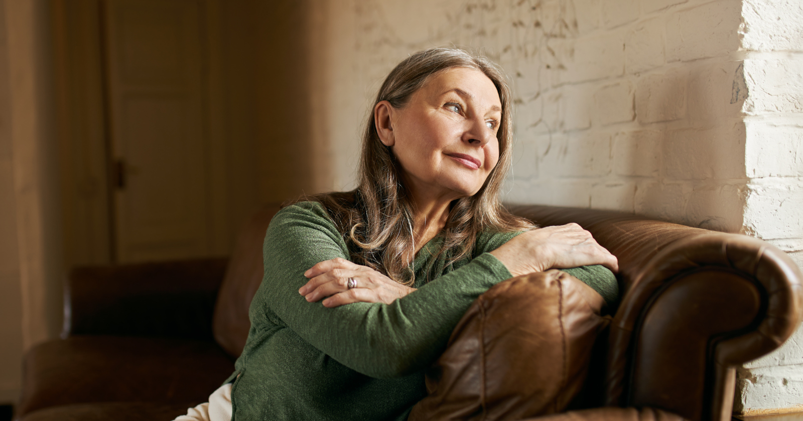 People who remember embarrassing moments from 15 years ago with perfect clarity usually have these 8 cognitive advantages nobody talks about