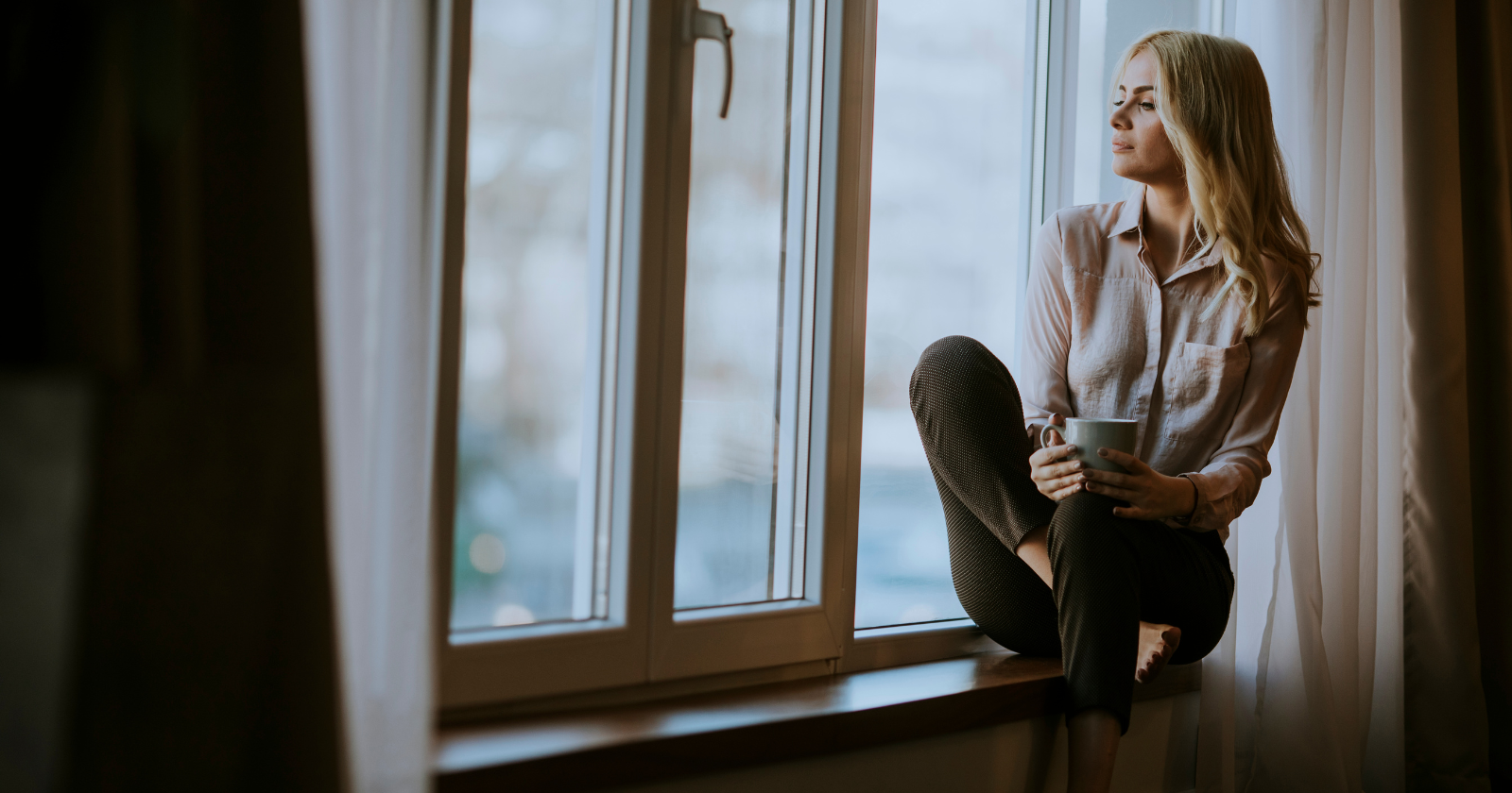 Women who basically raised themselves display these 10 strengths in adulthood that came at a price no one ever talks about - Silicon Canals