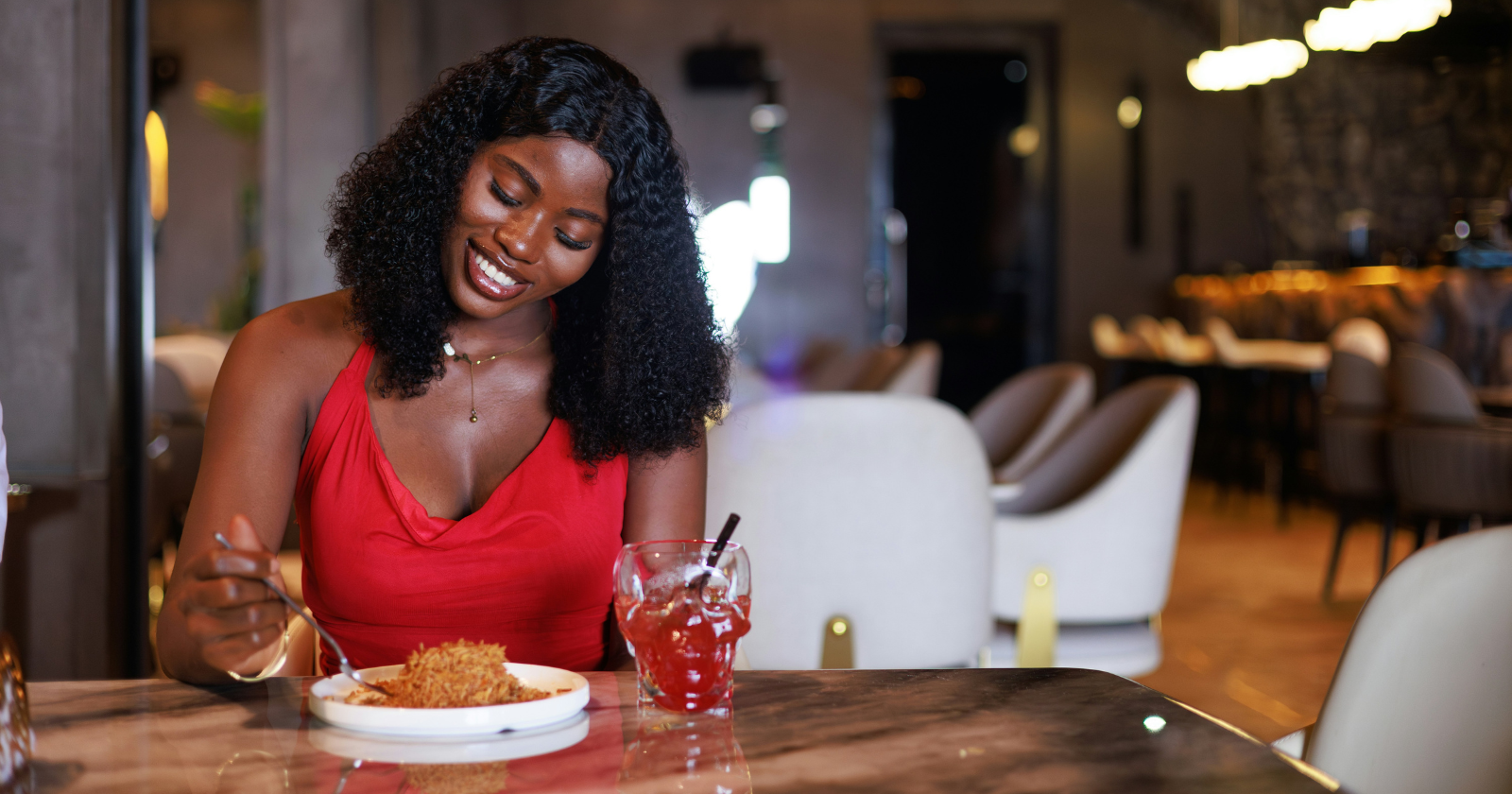 Psychology says people who enjoy eating alone at restaurants have these 10 qualities most people secretly admire