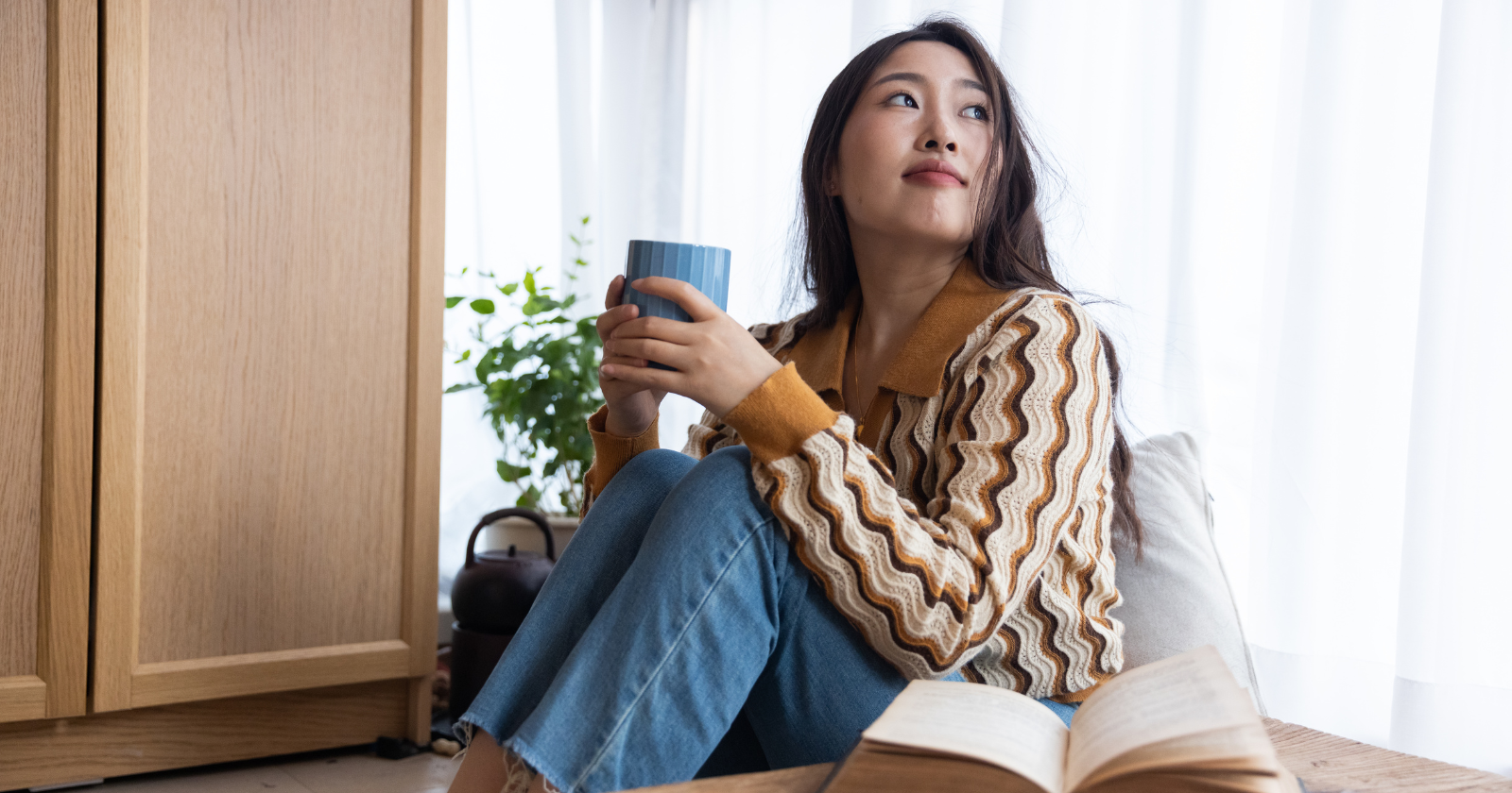 People who are kind and intelligent but have no close friends have usually spent so long being competent in every situation that they've forgotten, or never learned, how to be helpless in front of someone - and helplessness, offered honestly, is one of the primary raw materials that close friendship has always been made from - Silicon Canals