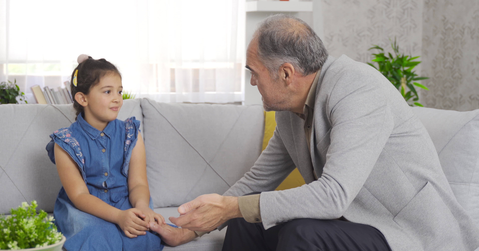 7 things emotionally intelligent grandparents say to their grandchildren that parents often forget to - Silicon Canals