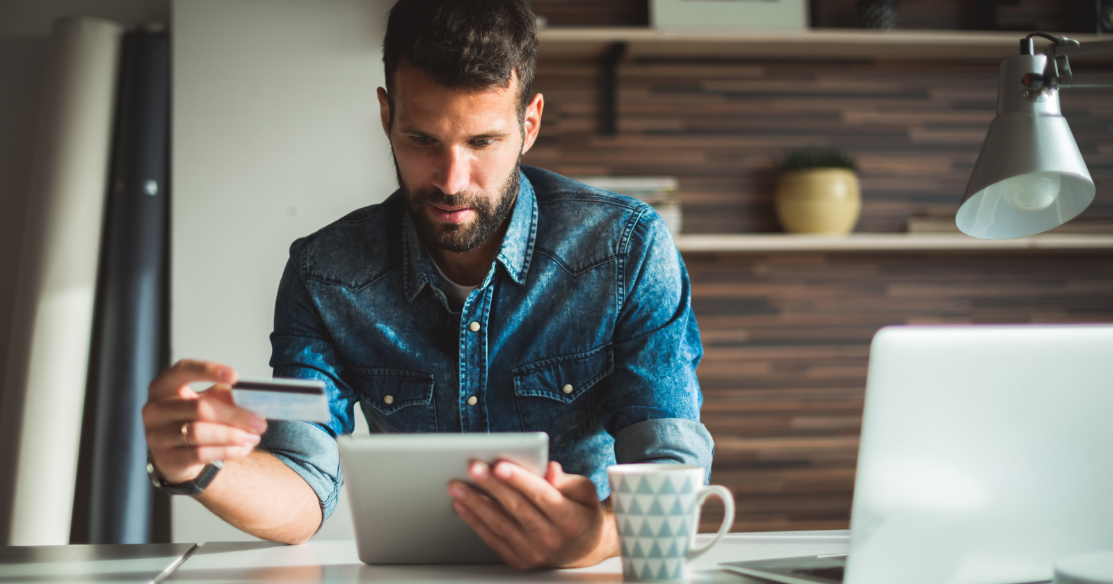 8 small things people who grew up without much money still do as adults no matter how comfortable they are now—and every single one of them is less about frugality and more about a promise they made to the child who went without