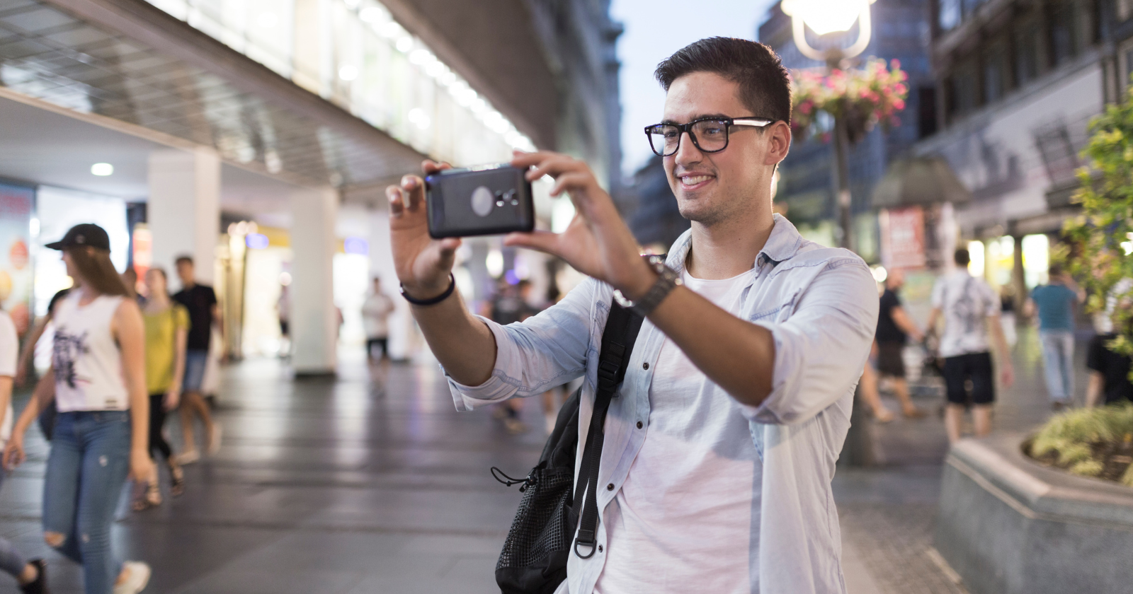 The 5-shot formula successful content creators use to turn boring posts into stories people actually watch - Silicon Canals