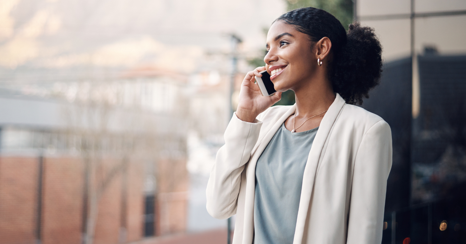 How you answer the phone in the first 2 seconds reveals more about where you grew up than your zip code your car or your degree, and the people who grew up wealthy hear it instantly