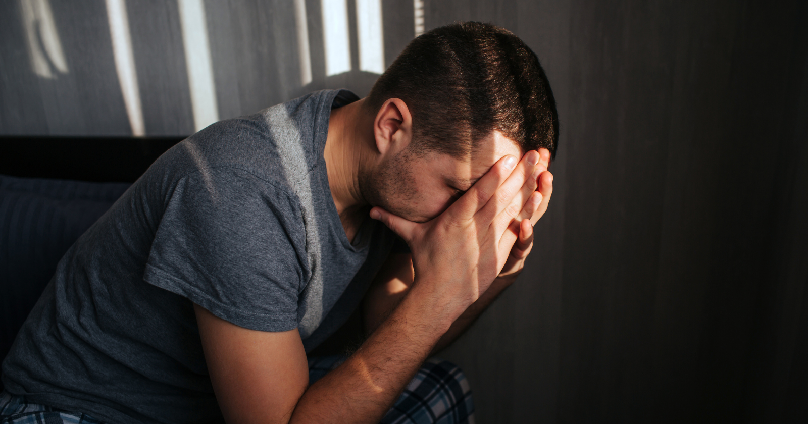 Psychology says men who display these 8 behaviors are masking deep unhappiness - Silicon Canals