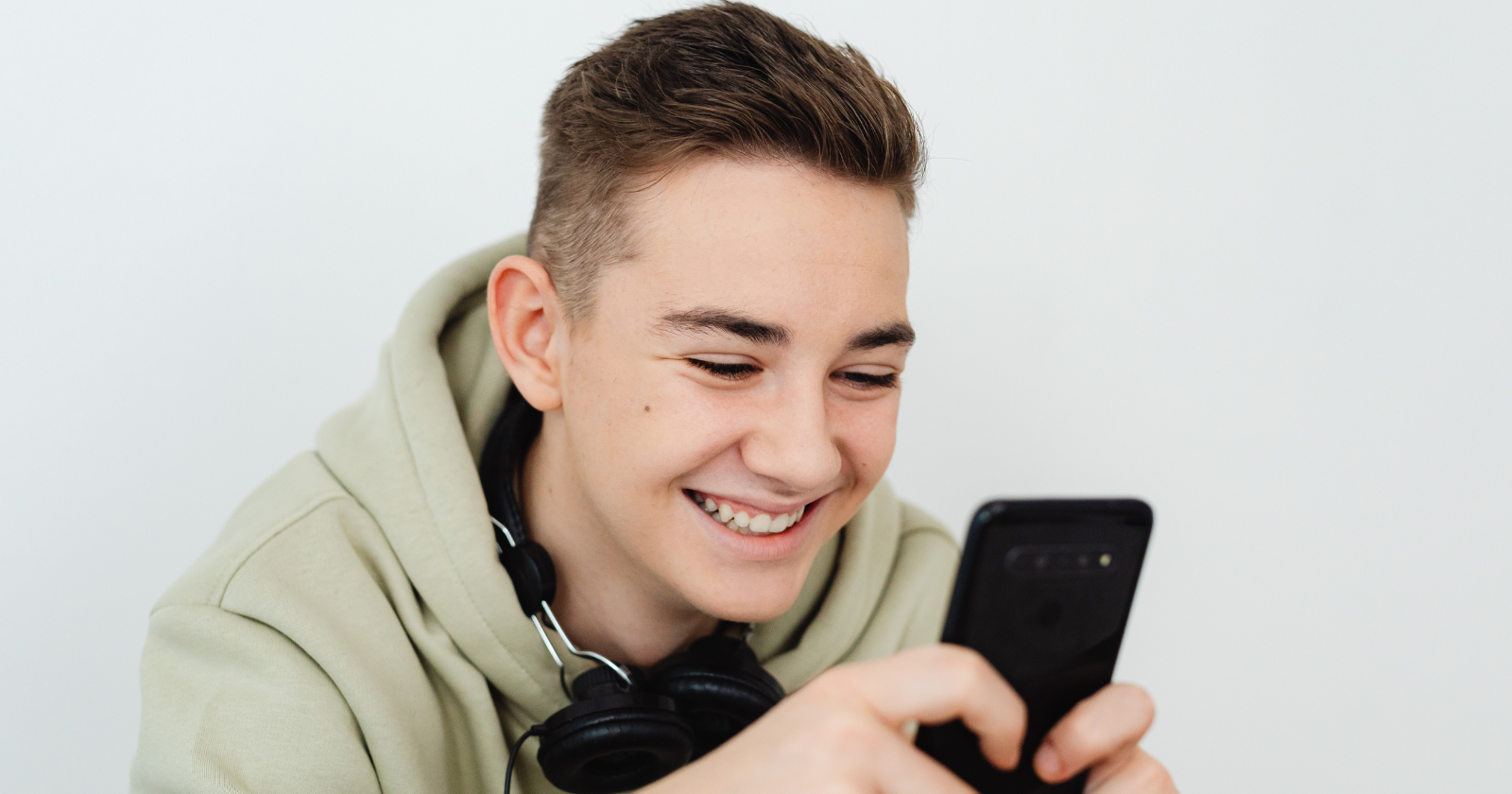 According to experts, people born between 1985 and 1995 often look much younger than Gen Z - Silicon Canals