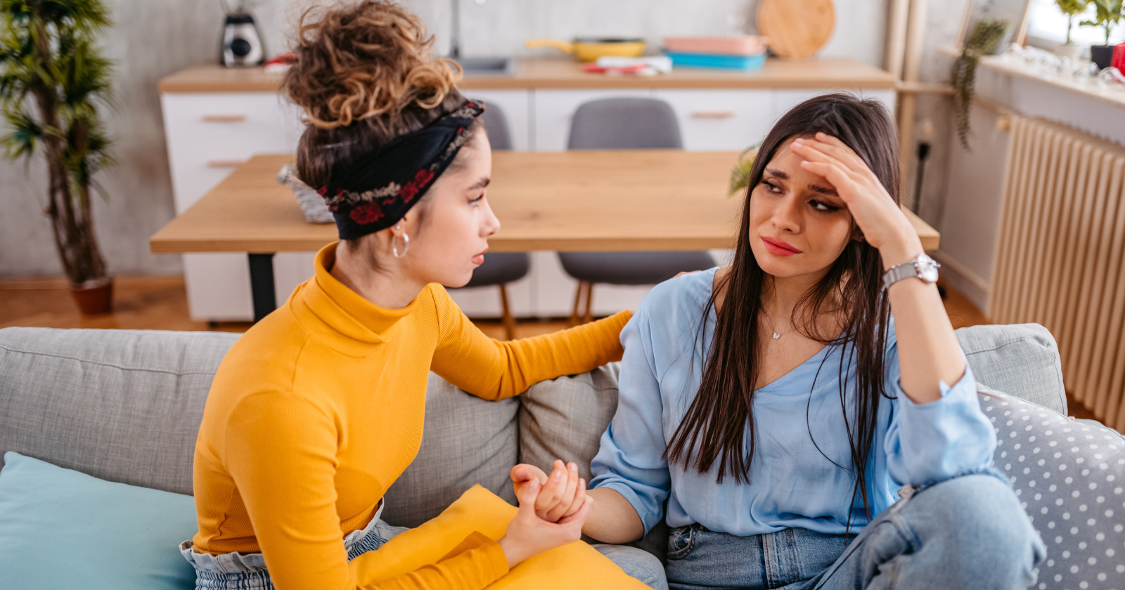 Psychology says adults who apologize excessively were usually raised in homes where these 7 patterns were normalized - Silicon Canals