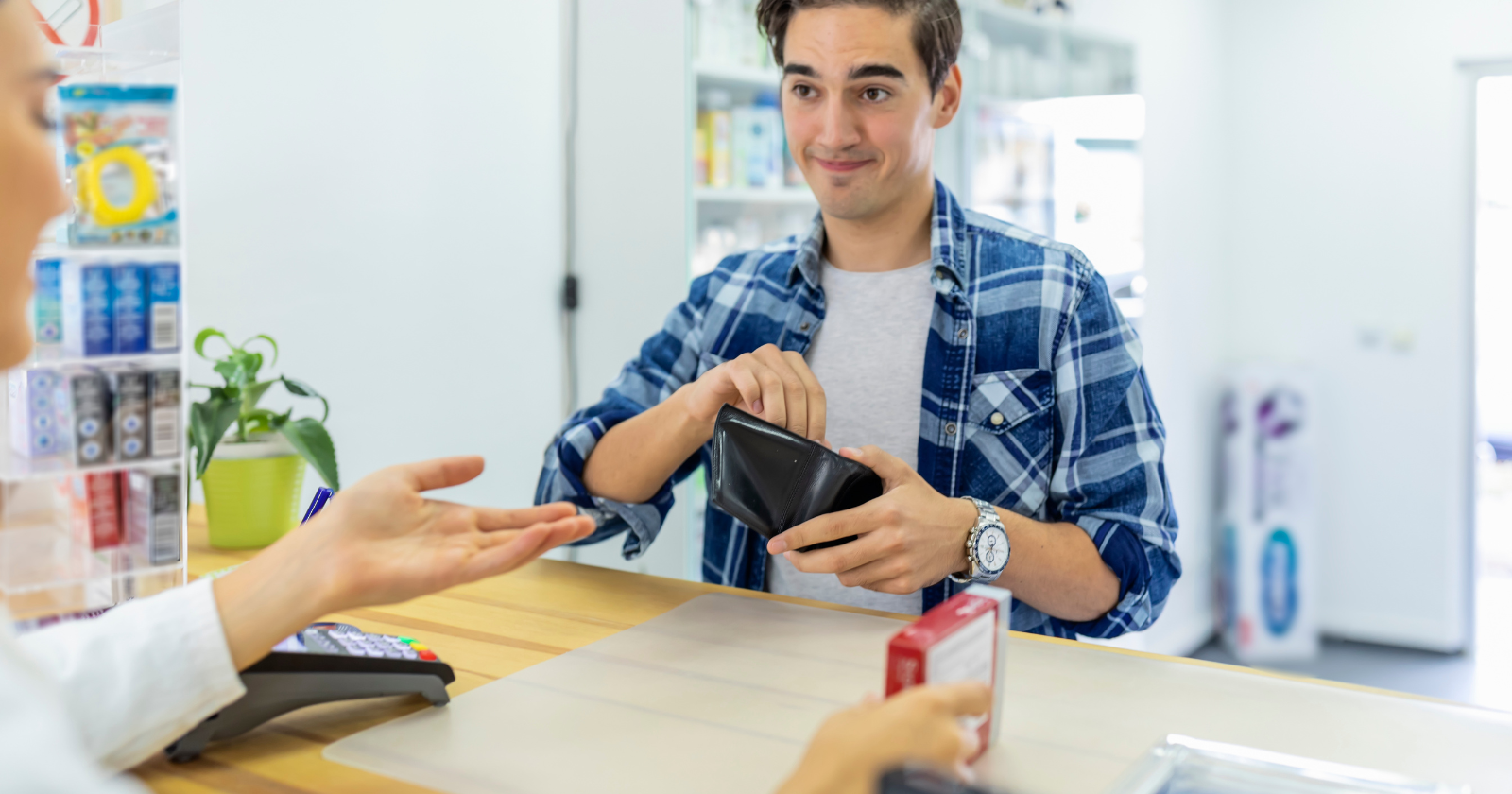 Psychology says people who always pay with exact change display these 7 personality traits that go beyond just being organized - Silicon Canals