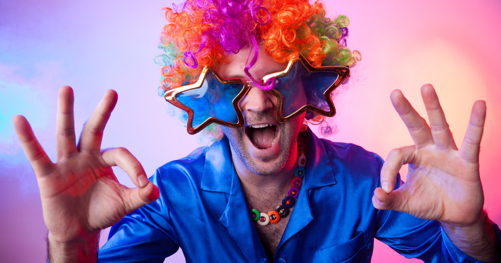 Psychology says there are 5 types of people at parties: Which one are you? - Silicon Canals