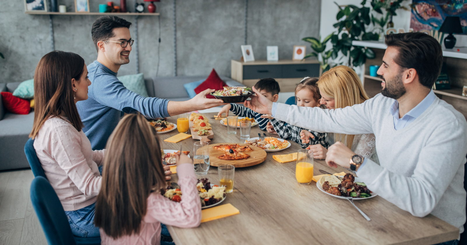 The art of the kitchen table: 8 habits of families who still eat dinner together every night and carry something their children won't fully understand until they have kitchen tables of their own - Silicon Canals