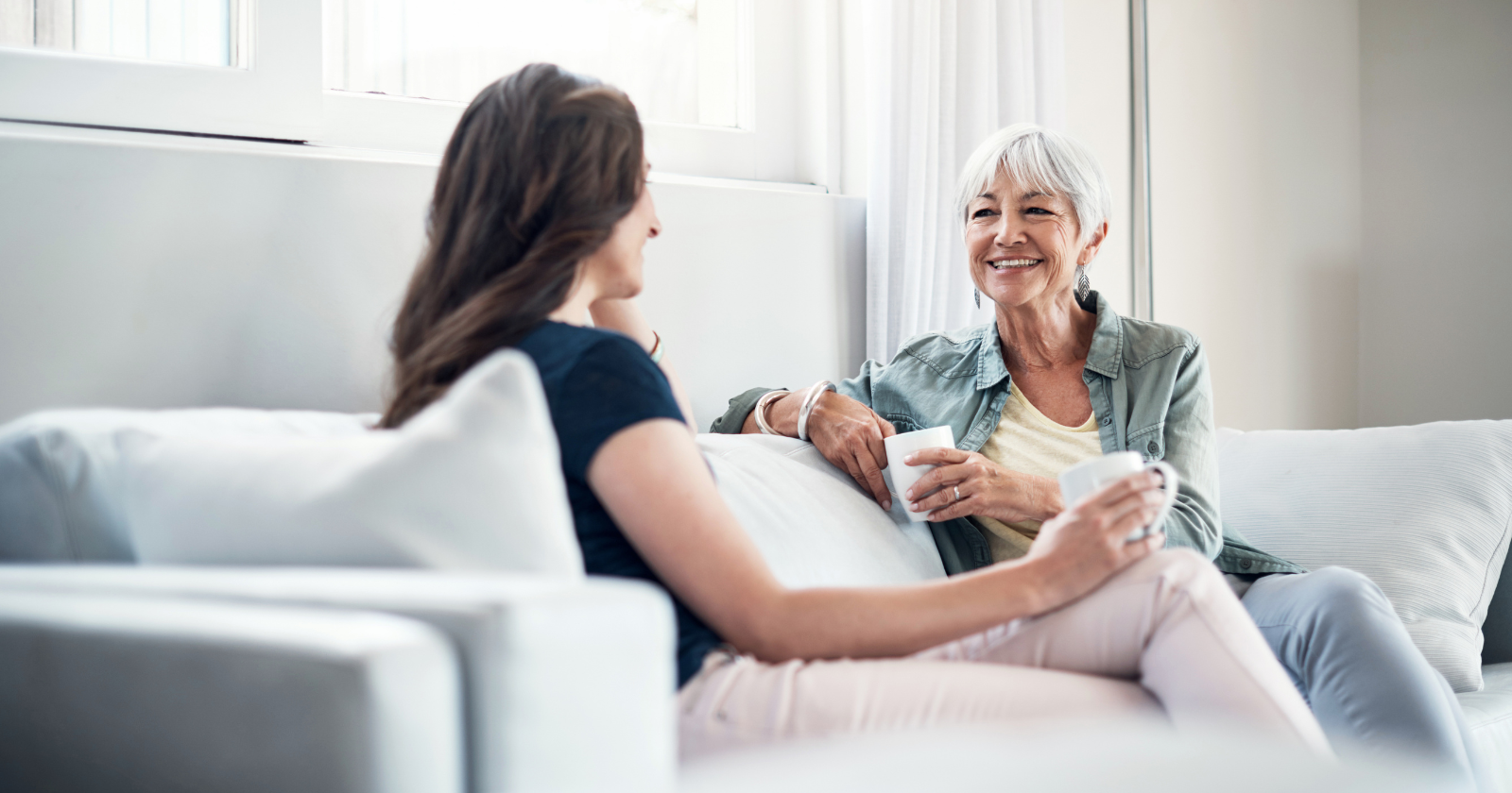 The real reason your aging mother insists on sending you home with food every time you visit isn’t habit — those containers are the only thing she can still give you that you’ll actually accept and every one you return empty is proof she’s still needed