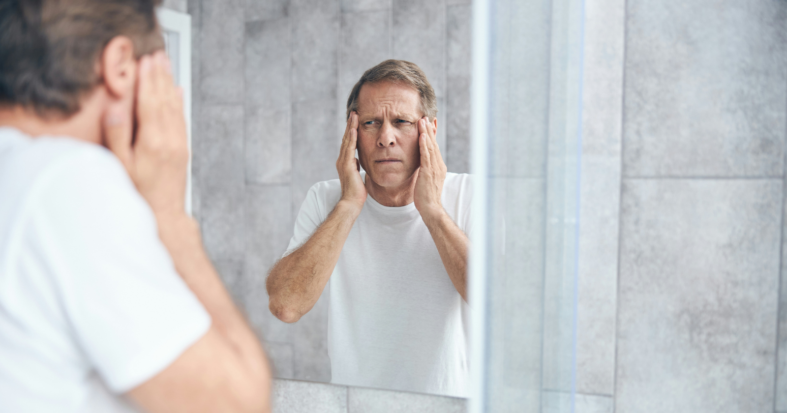 Why your hair suddenly looks thinner at the temples and what dermatologists recommend - Silicon Canals