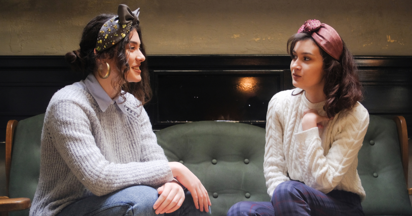 Women who smile on the outside but ache with loneliness inside show these 8 specific signs - Silicon Canals