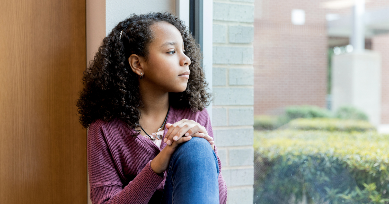 If you rarely received affection growing up, psychology says you likely developed these 8 personality traits - Silicon Canals