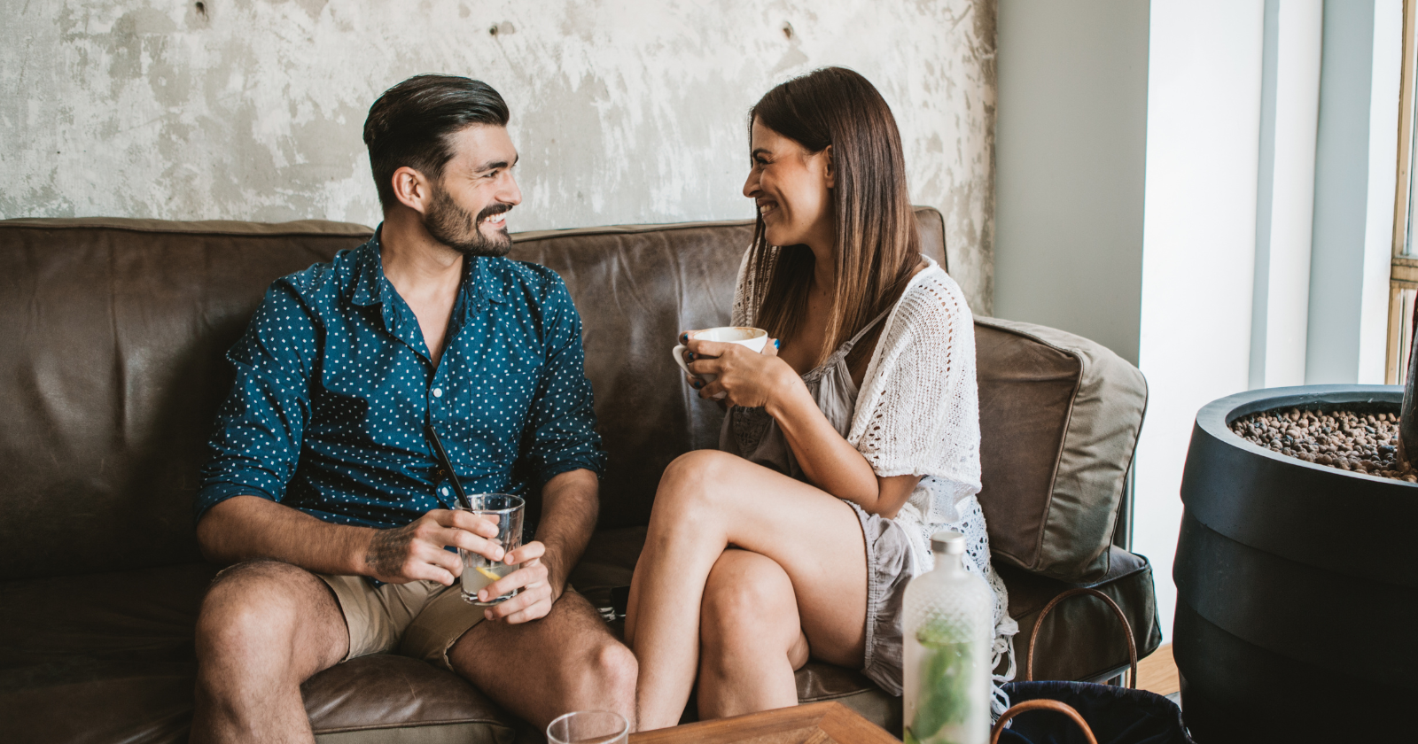 8 things people with rare emotional depth do in relationships that surface-level people find strange