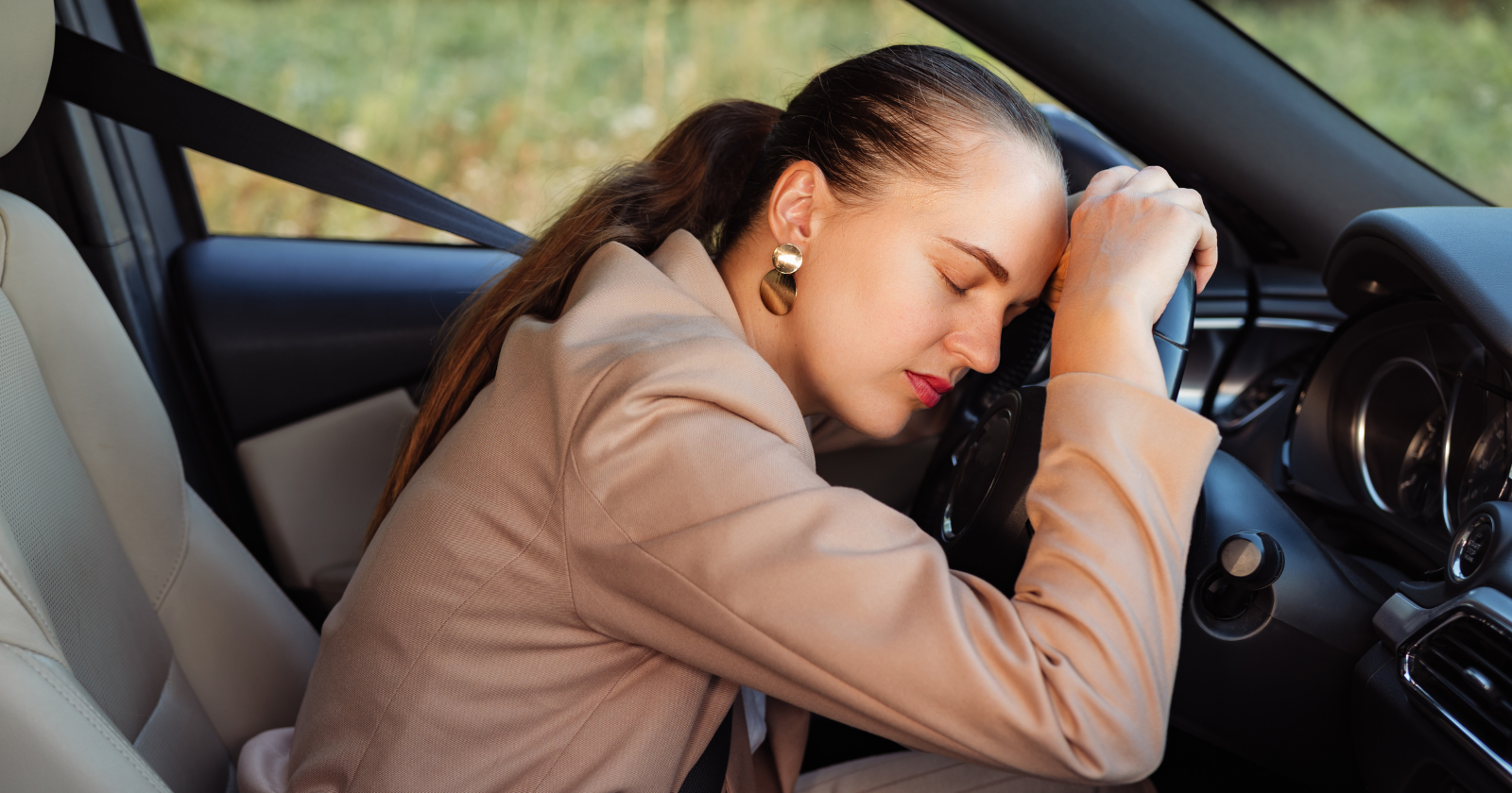 People who feel drained after socializing aren’t introverts — they’re people who never learned it was safe to stop performing competence, agreeability, and interest for others, and these 9 childhood patterns explain why