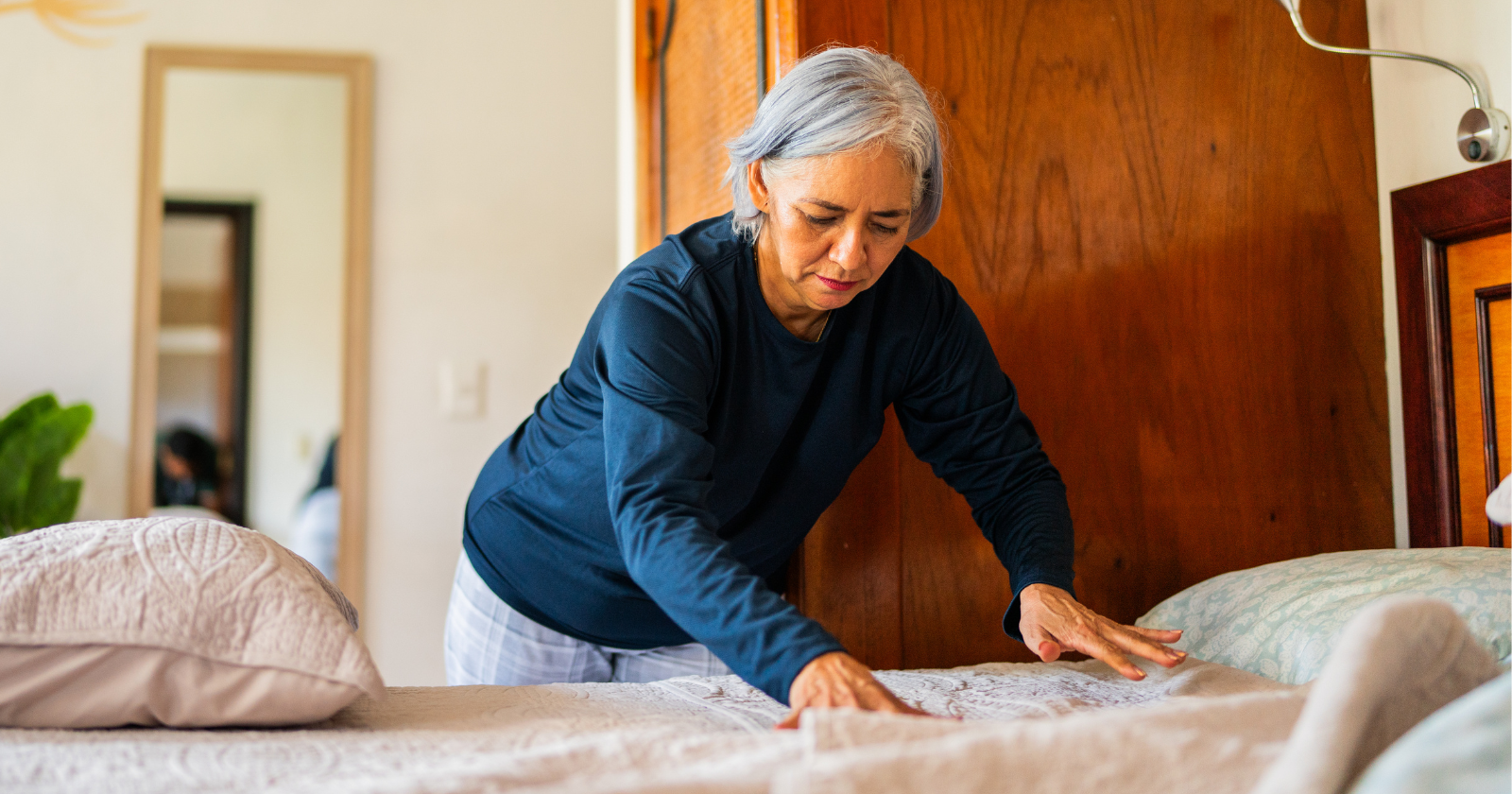 Psychology says people who make their bed every single morning without fail aren't doing it for neatness-they're starting the day with the only act of completion their nervous system trusts because at some point in their life the world became unpredictable and one finished task before 7 AM became the ritual that tells their body today might be okay - Silicon Canals