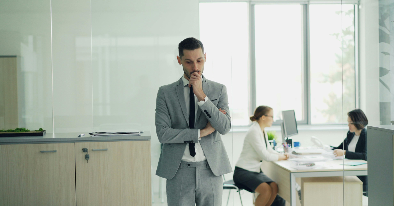 8 status symbols that used to mean success but now just signal insecurity