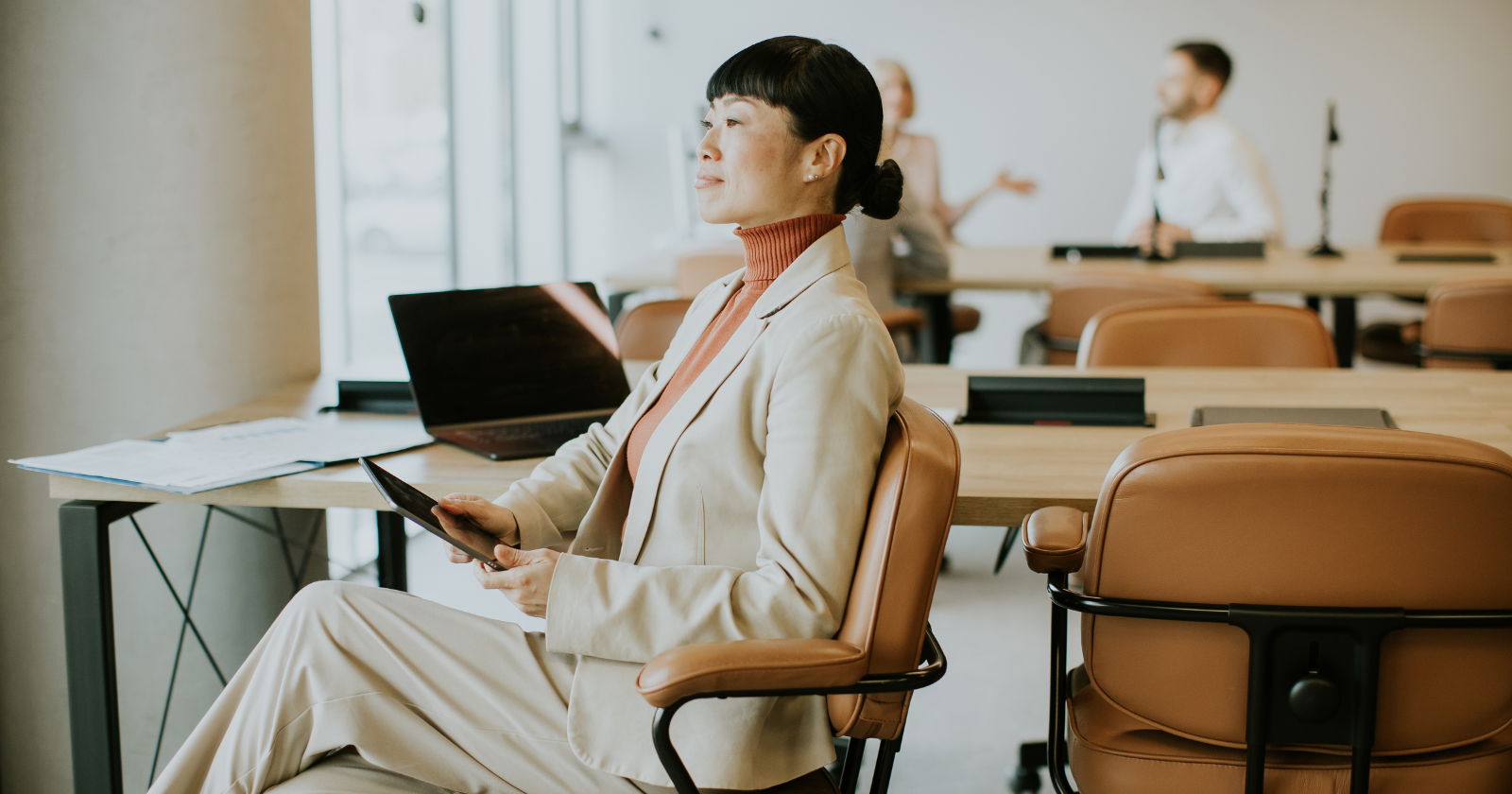 Psychology says the quietest person in a group conversation often isn't the least engaged - they're often the one processing at a depth the loudest voices in the room have stopped bothering to reach - Silicon Canals