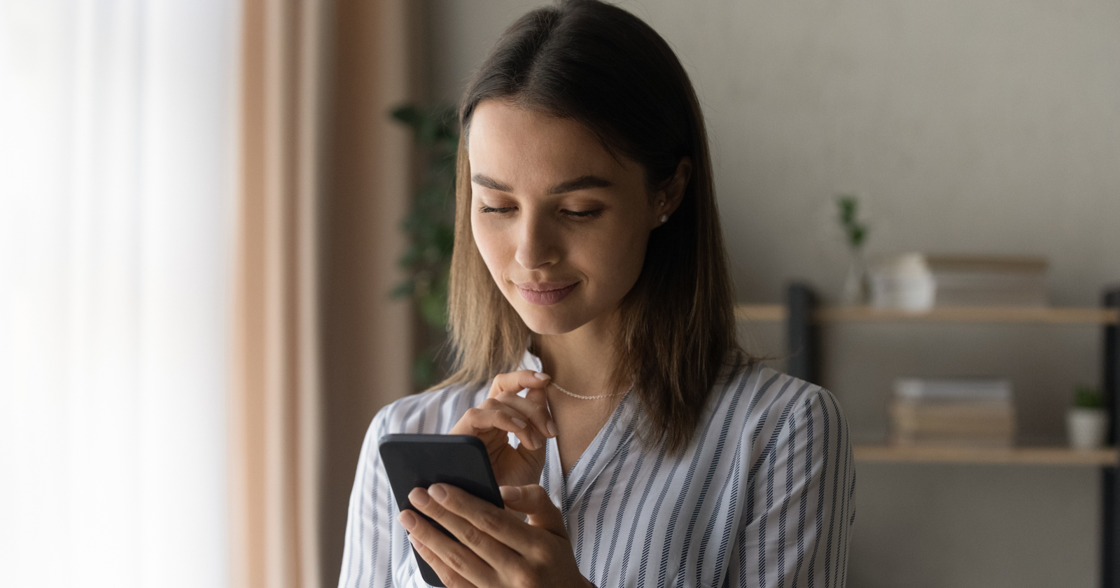 Psychology says people who reply to messages within seconds aren’t just efficient – they’ve built their sense of safety around being reachable, because somewhere in their past, being slow to respond had consequences