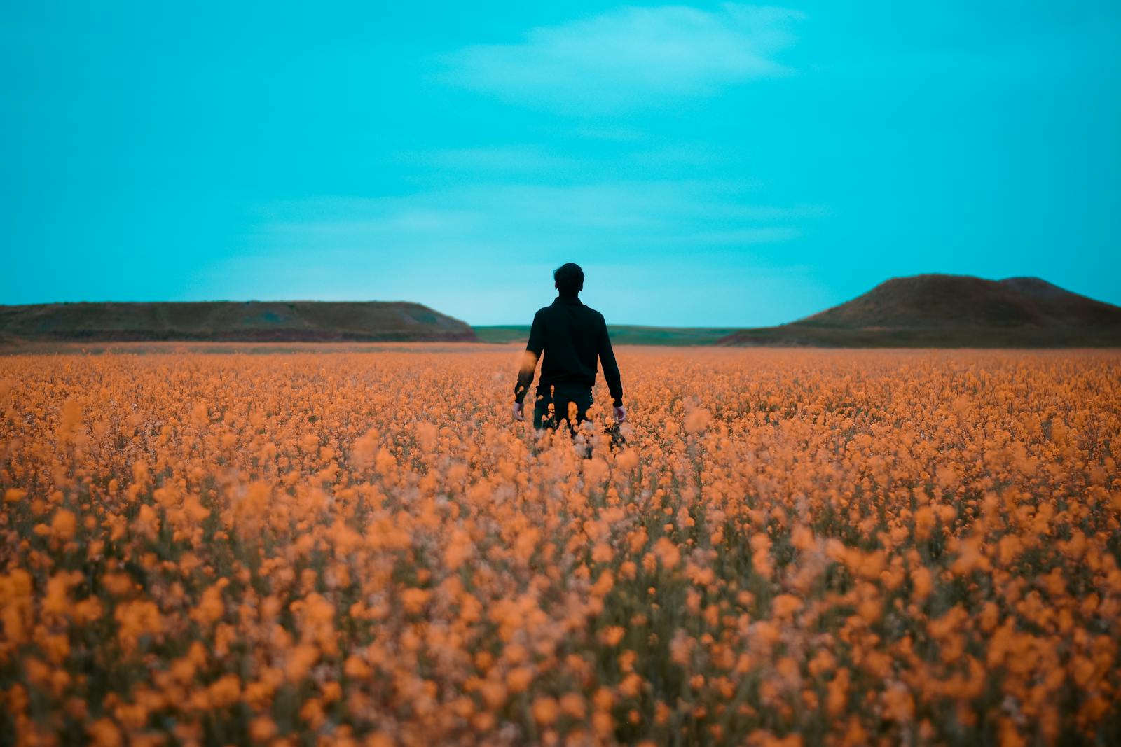 I’m 34 and I just noticed that I’ve been describing my own life to friends in the same tone I’d use to describe someone else’s, and that distance turned out to be the actual problem, not the events I was describing