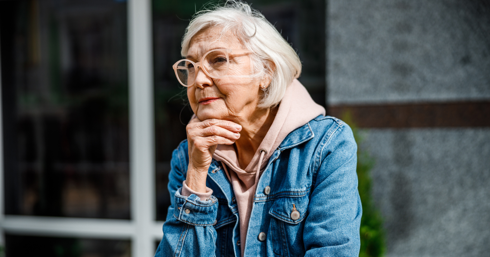 Psychology says the loneliest generation in history isn’t Gen Z – it’s the boomers who raised everyone, hosted everything, and are now sitting in quiet houses wondering where everybody went