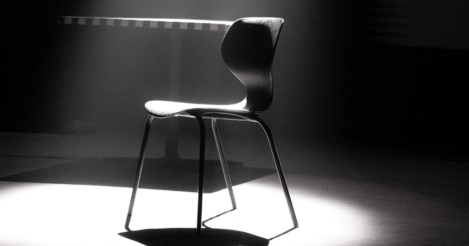 The psychology of the spotlight effect and how it has helped me care less about small social mistakes nobody else even noticed - Silicon Canals