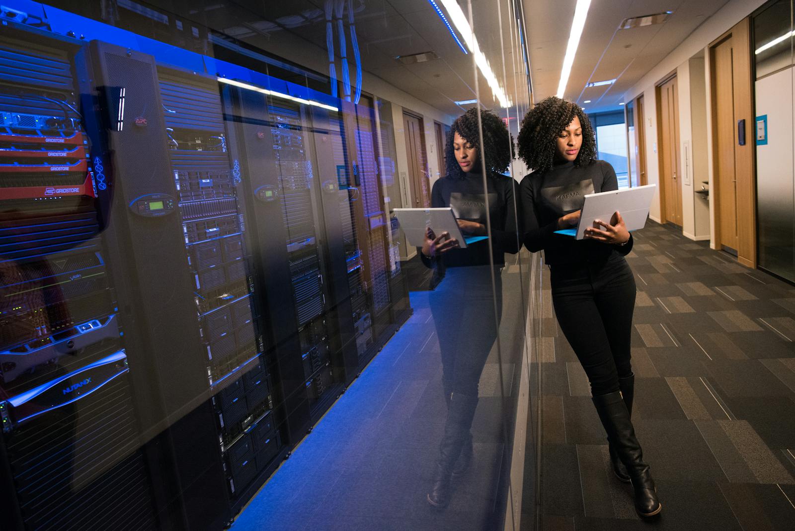 AI doesn't understand the world yet, and the billion-dollar race to fix that shows the industry is starting to move beyond the architecture it spent three years selling as the path to general intelligence - Silicon Canals