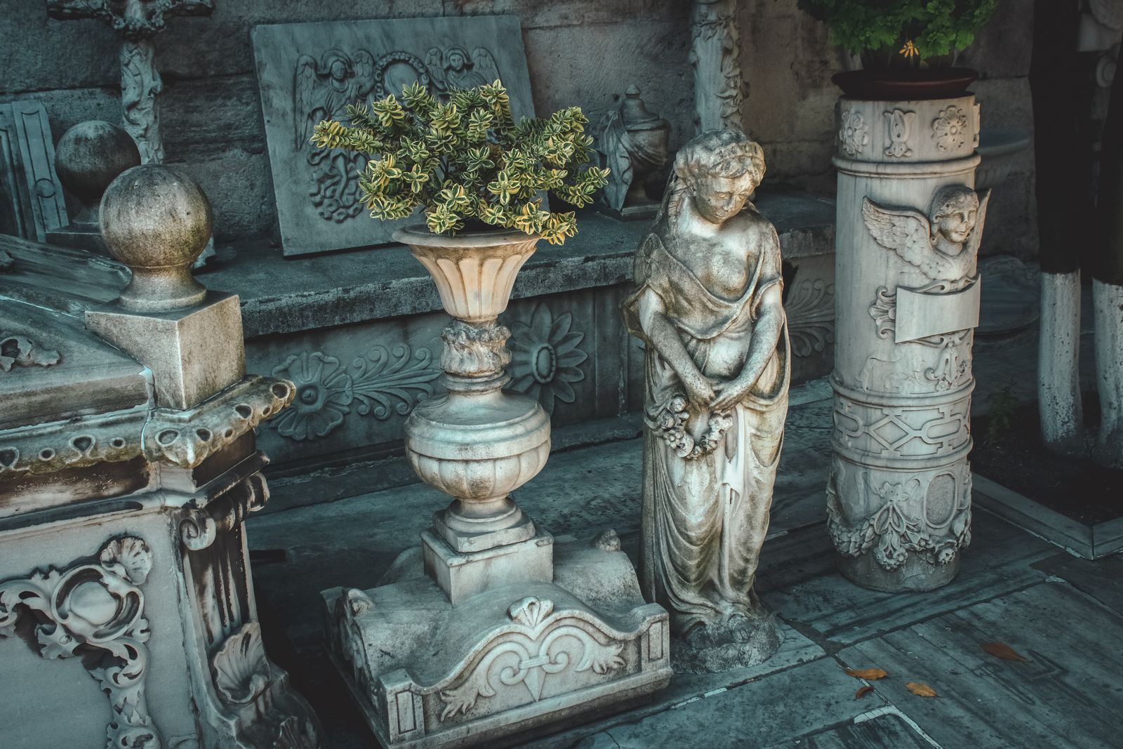 empty funeral home urn