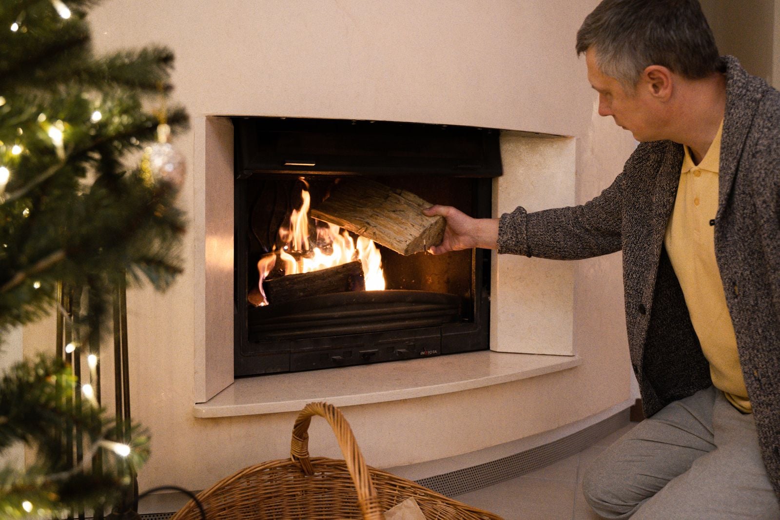 family living room winter