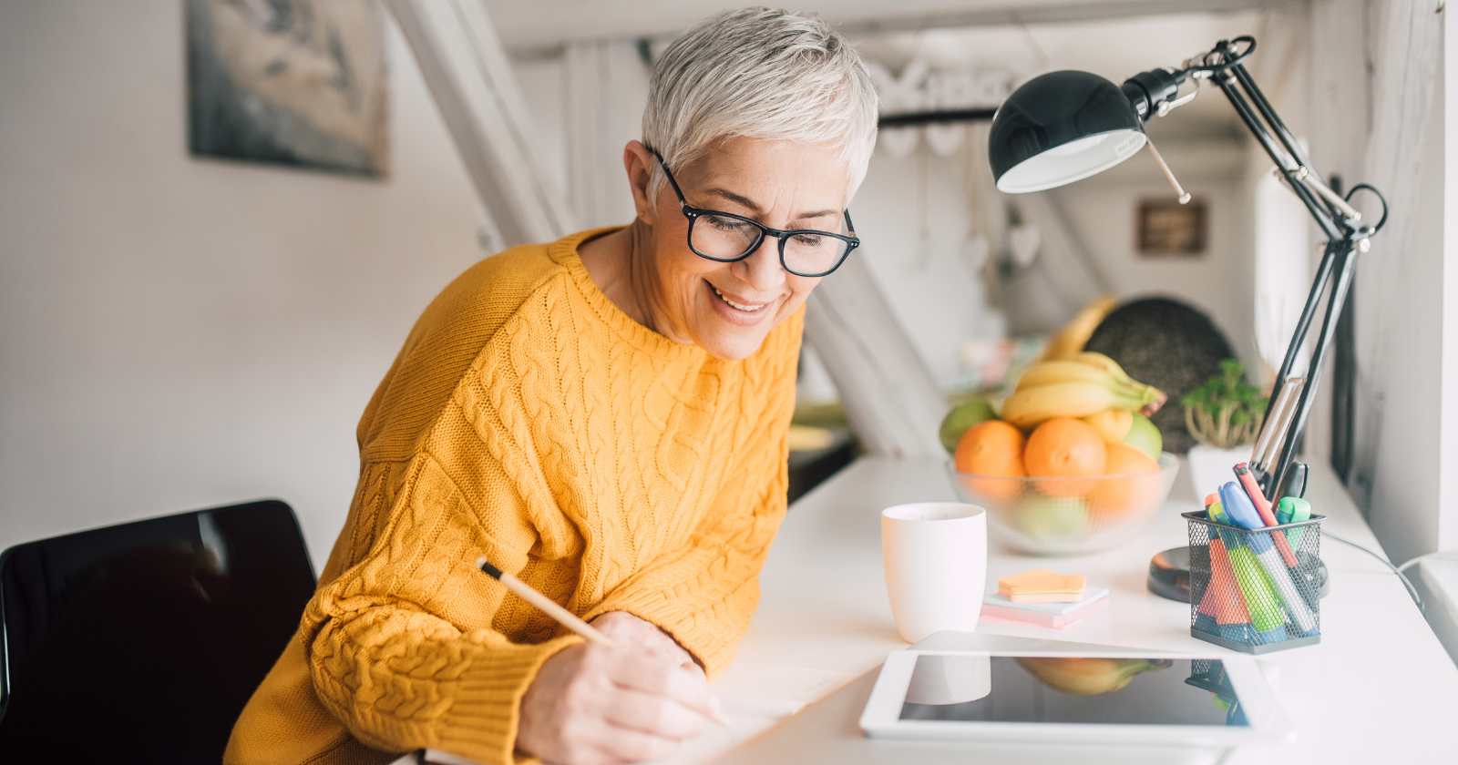People who still write things down by hand aren't being nostalgic — they're using a form of cognitive processing that studies suggest may strengthen memory