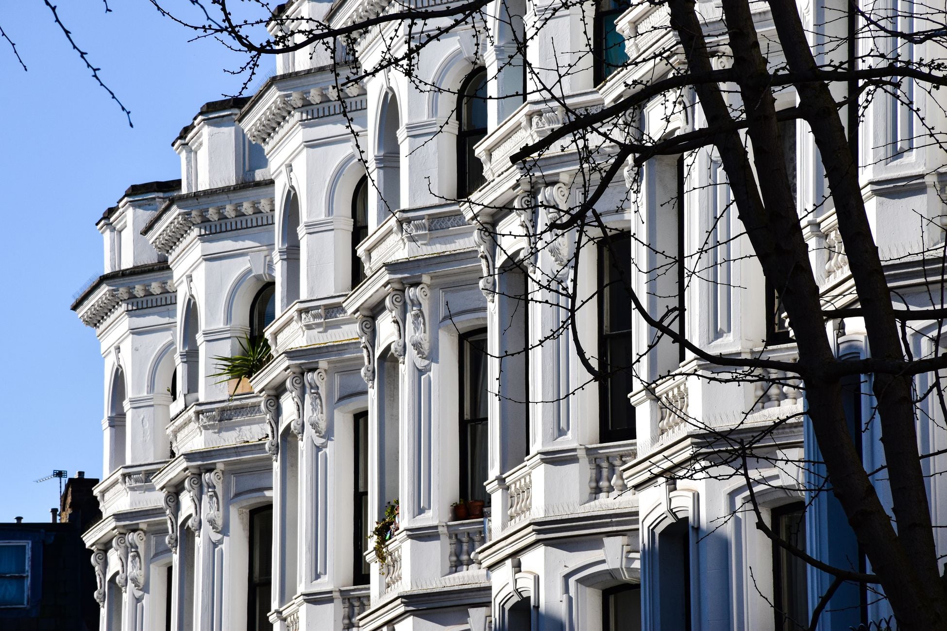 The Grosvenor family started building Grosvenor Square in the 1720s but leased the houses instead of selling — 99 years at a time — so London's priciest homes quietly return to the family that owns the ground beneath them