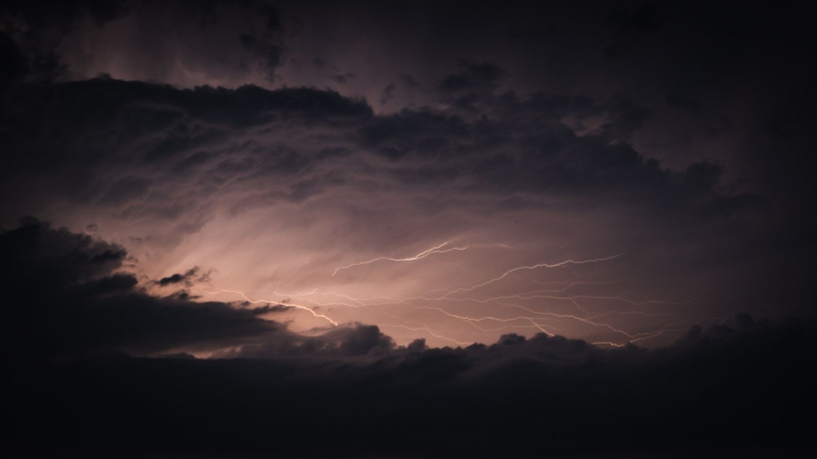 megaflash lightning satellite