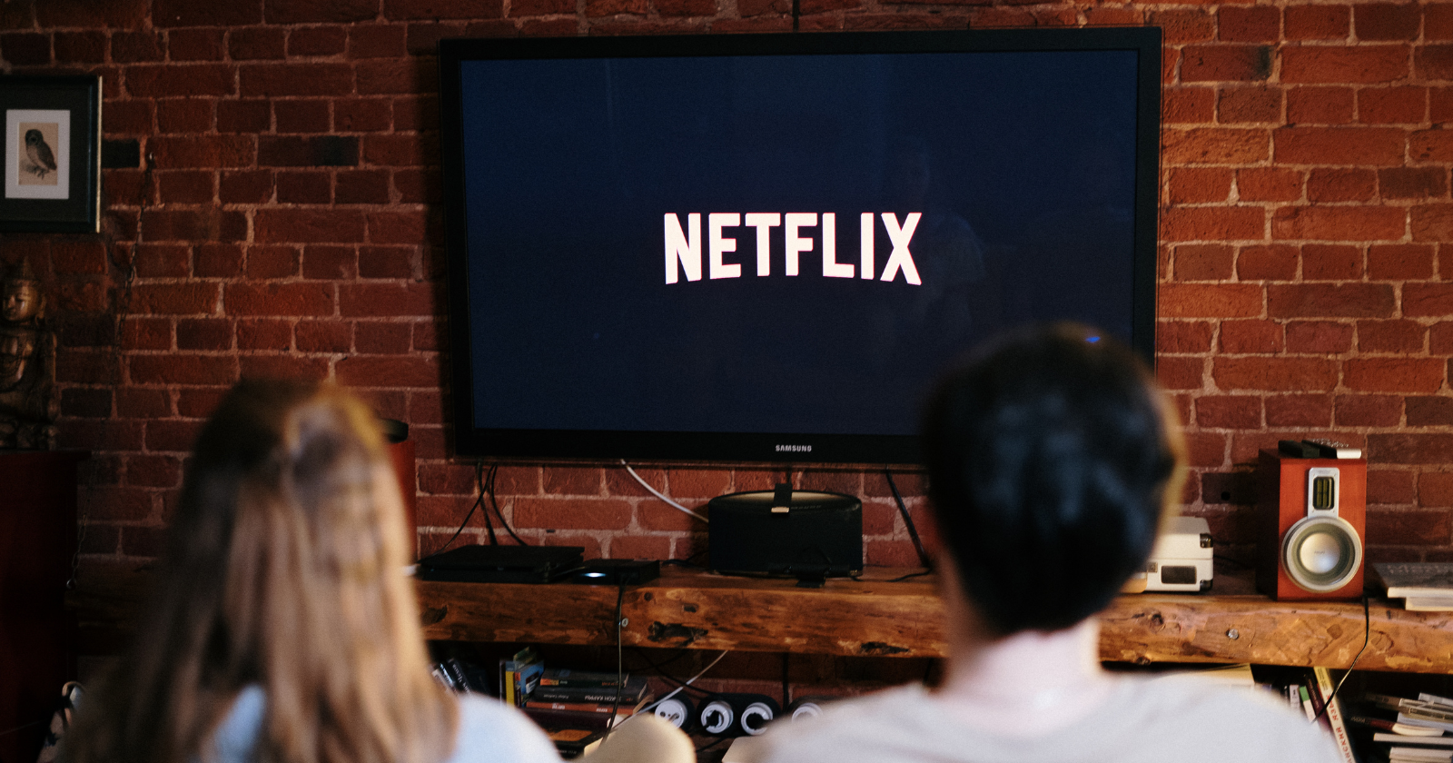 Psychology says people who rewatch the same movies for comfort have essentially built a small, reliable room inside their week — one where nothing will surprise them, upset them, or ask anything new of them, on a day when everything else already has