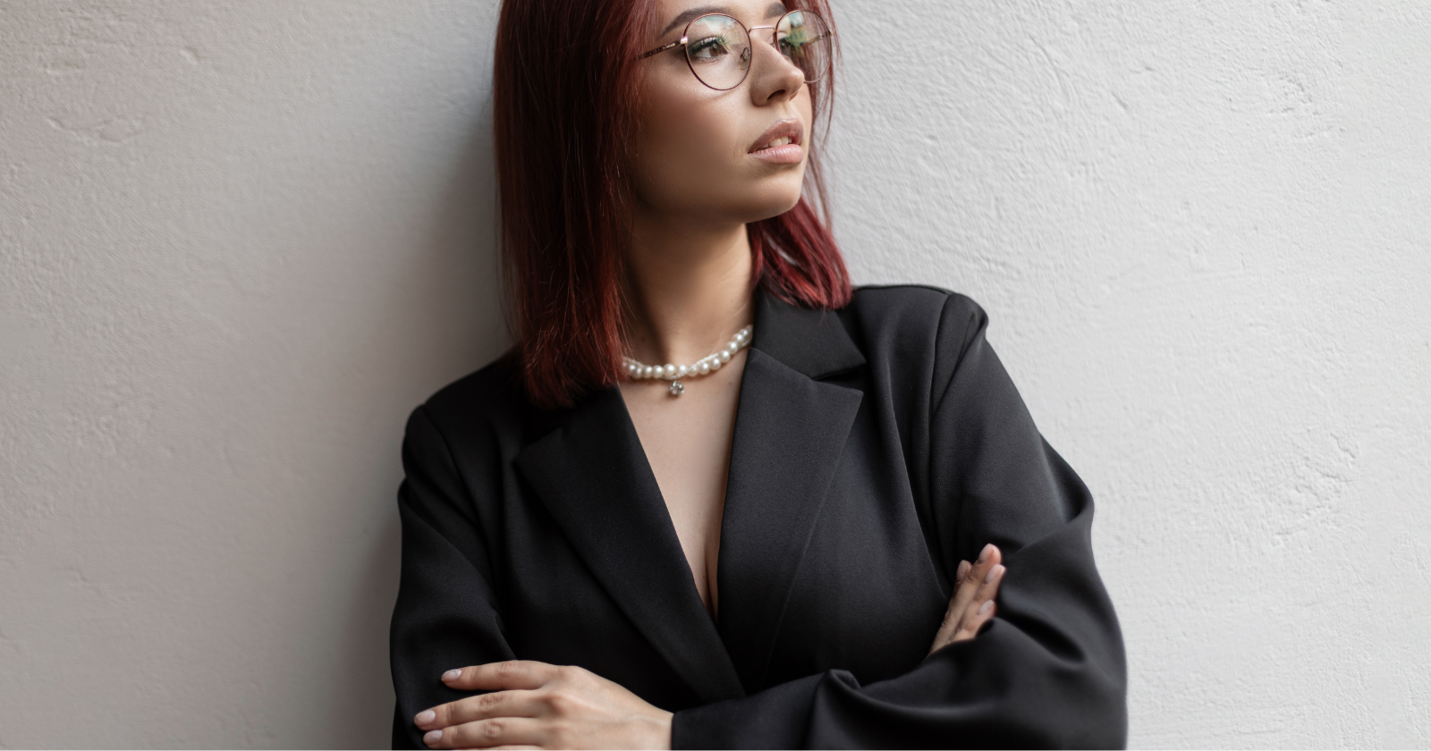 Psychology says people who wear black more than any other colour aren't trying to look mysterious or intimidating — they're often the ones who decided long ago that what they wear shouldn't be the thing people are looking at