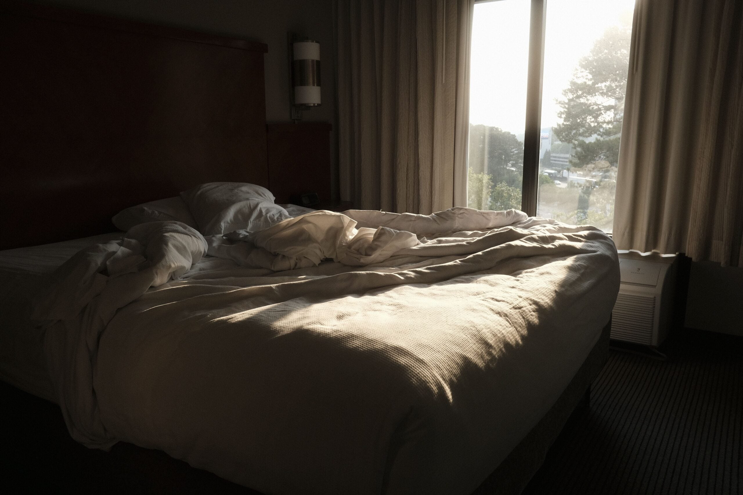 In 1997, researchers identified a hormone surge that happens to nearly everyone in the first 30 to 45 minutes after waking, whatever time that happens to be, and later work found its size predicts how well the brain handles demanding tasks that same afternoon