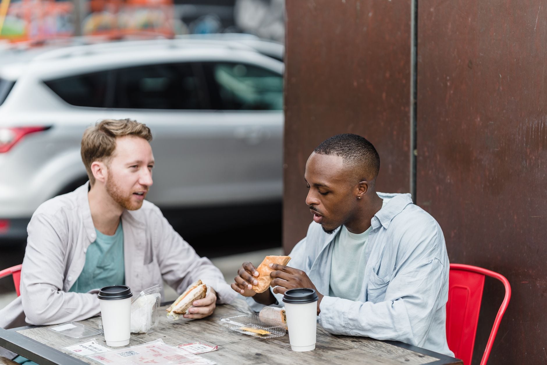Lists of rare traits that make people fall in love promise something exotic, but the research points to two ordinary-sounding capacities that are genuinely uncommon in practice, and both are less about being impressive than about how you make another person feel