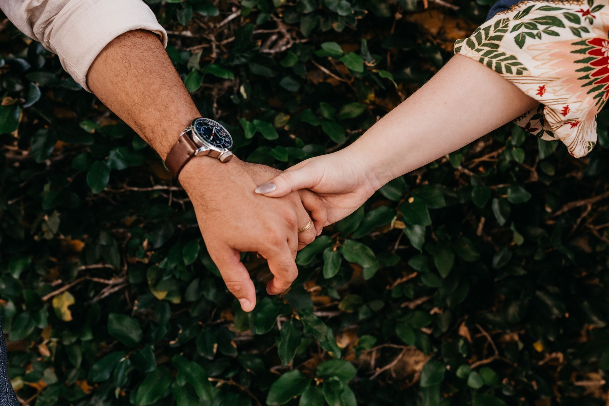 In a 2020 analysis of 43 datasets and more than 11,000 couples, individual traits explained at most 21 percent of relationship satisfaction, and even the strongest relationship-specific predictors failed to forecast whether couples happiness would rise or fall