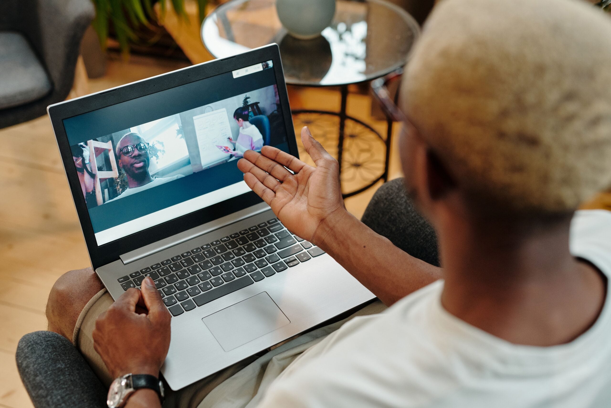 A bad internet connection can quietly cost someone a job opportunity, a patient’s trust, or even parole — research found that tiny video-call glitches make faces and voices feel uncanny, and people punish the person on screen for it