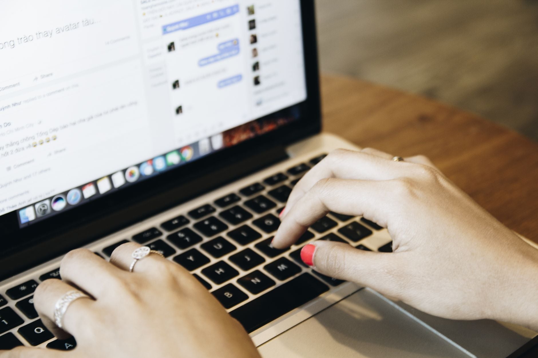 A 2007 study found that rude behavior measurably reduced performance on both routine and creative tasks and made people less willing to help, a pattern later research found extends to a single curt email
