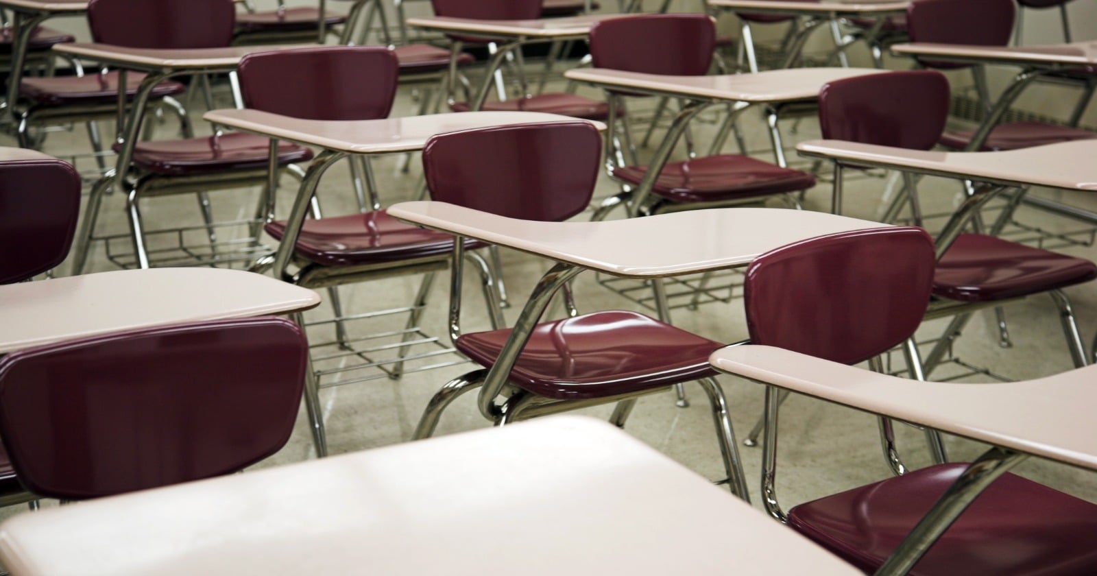 1,339 teachers were each shown a student's exercise with a wrong mark already on it, and the ones told an algorithm had set the mark finished further from the fair grade than the ones told a colleague had — but only where the mark was too harsh, with no detectable difference where it was too generous